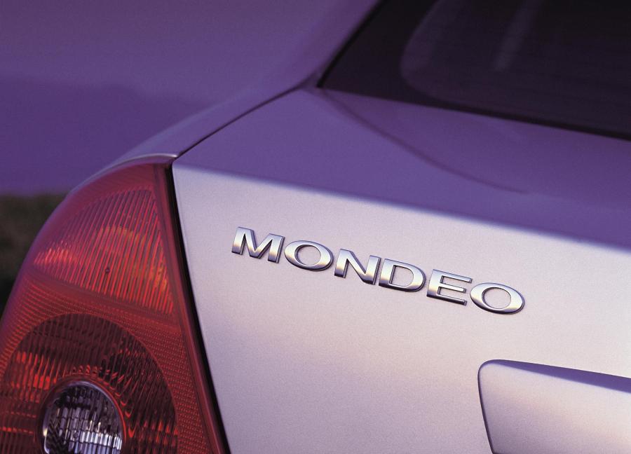 Ford Mondeo 2000 года  (фото 27 из 79)